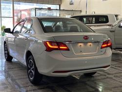 بی وای دی F3